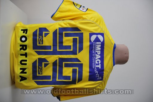 Petrolul Ploiesti Home חולצת כדורגל 2018 - 2019