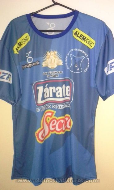 Defensores Juveniles Home football shirt 2013