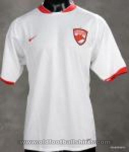 Dynamo Bucharest Training/Leisure football shirt 2010 - 2011