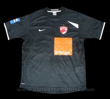 Dynamo Bucharest Third football shirt 2008 - 2009
