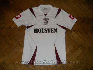 Rapid Bucharest Home football shirt 2009 - 2010