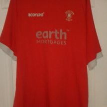 Rotherham United Home camisa de futebol 2004 - 2005 sponsored by Earth Finance