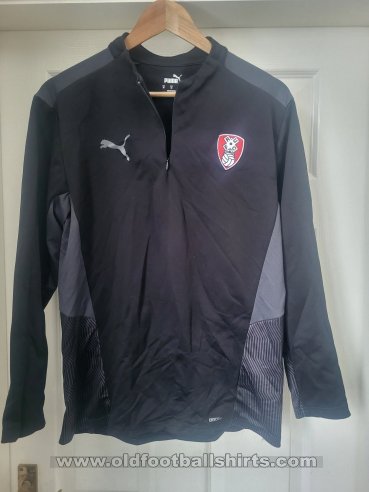 Rotherham United Training/Leisure football shirt 2020 - 2021