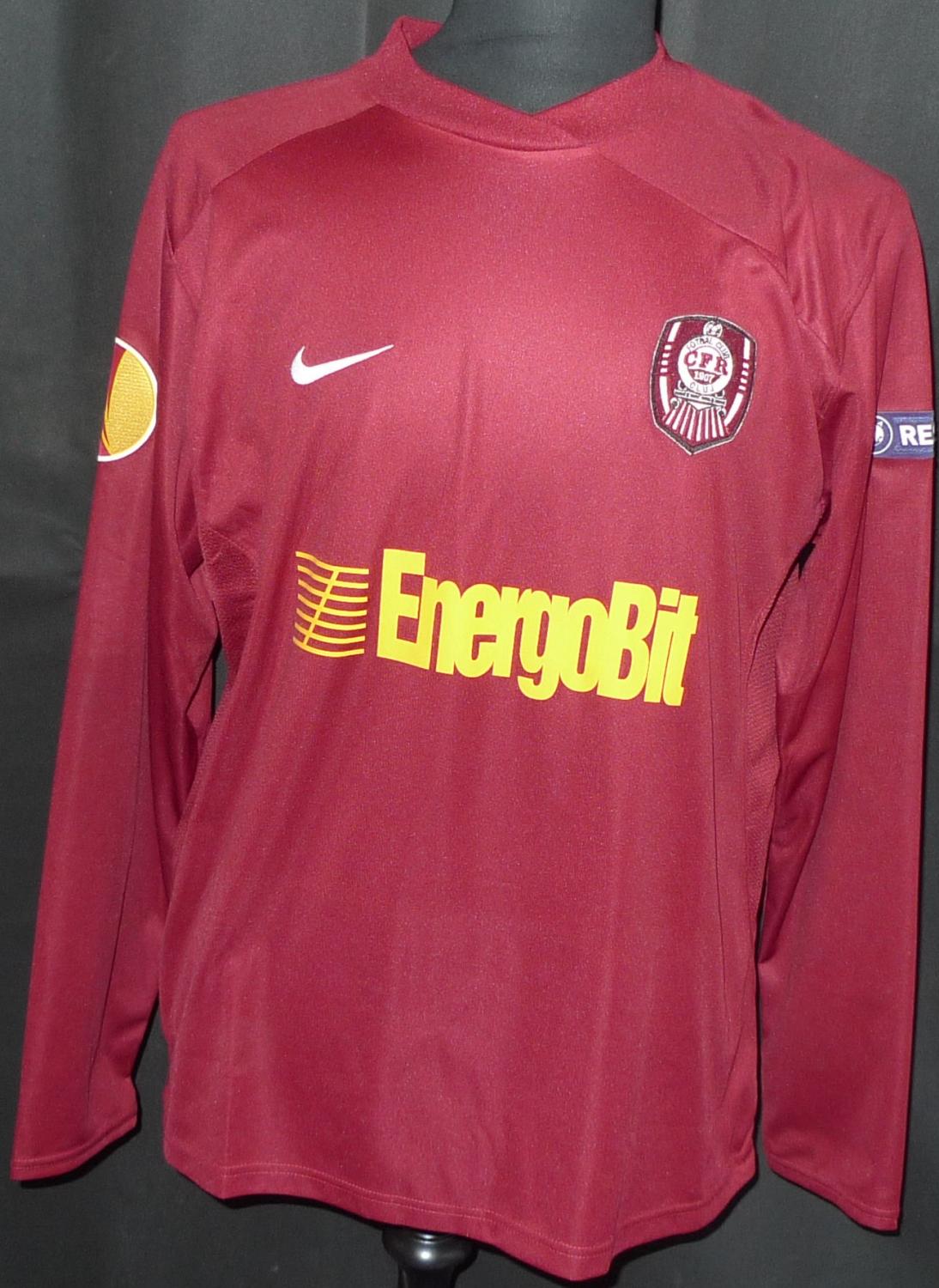 CFR 1907 Cluj Home football shirt 2009 - 2010.