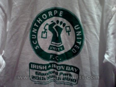 Scunthorpe United Training/Leisure football shirt 2010 - 2011