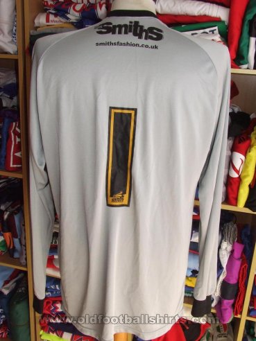Scunthorpe United Goalkeeper football shirt 2009 - 2010