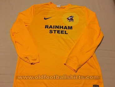 Scunthorpe United Goalkeeper football shirt 2013 - 2014