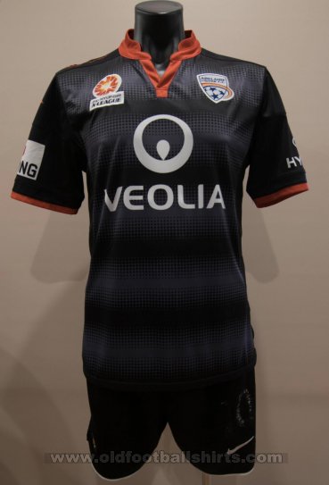 Adelaide United Uit  voetbalshirt  2015 - 2016