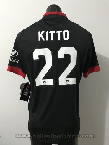 Adelaide United Dış Saha futbol forması 2016 - 2017