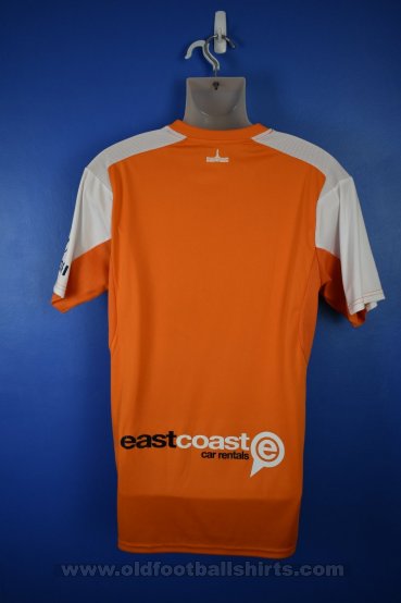 Brisbane Roar Home football shirt 2017 - 2018