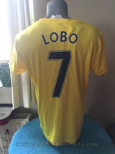 Kerala Blasters Home football shirt 2015 - 2016