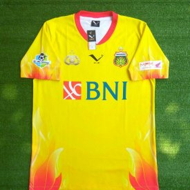 Bhayangkara FC Home football shirt 2017 - 2018 sponsored by BNI