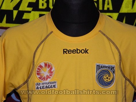 Central Coast Mariners Home football shirt (unknown year)