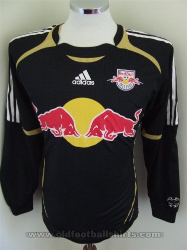 Red Bull Salzburg Goalkeeper football shirt 2008 - 2011