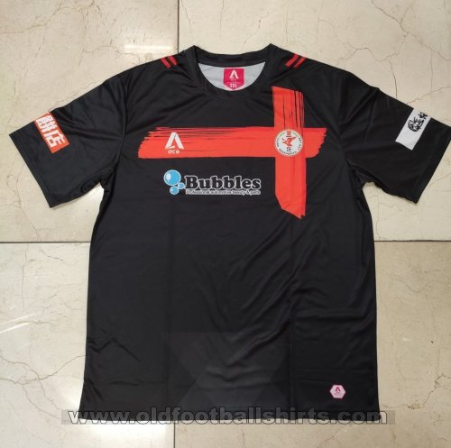Clube Desportivo Lün Lók Home football shirt 2018