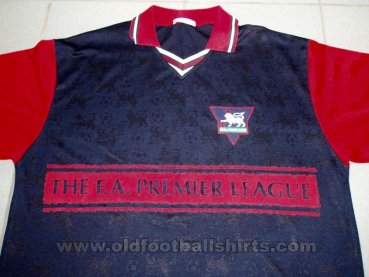 Odds & Ends Training/Leisure football shirt (unknown year)