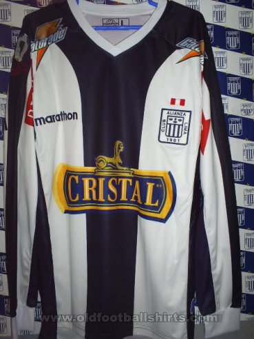 Alianza Lima Home football shirt 2010