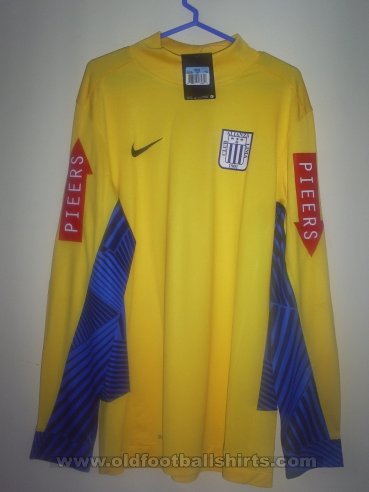 Alianza Lima Penjaga gol baju bolasepak 2011 - 2012