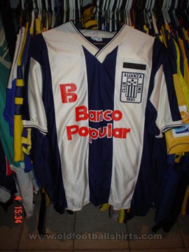 Alianza Lima Home football shirt 1990