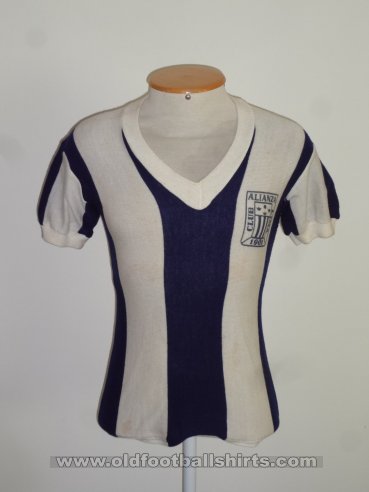 Alianza Lima Home football shirt 1976