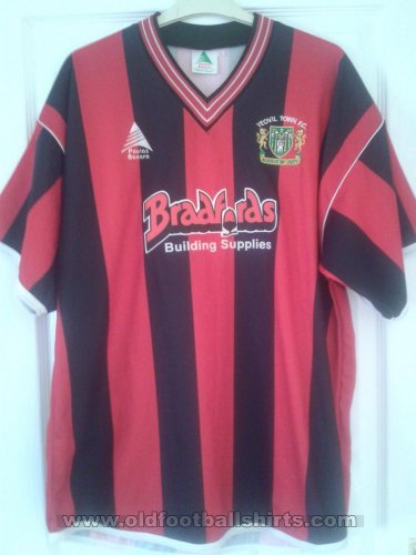 Yeovil Town Away football shirt 2003 - 2005