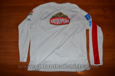 FBC Melgar Away football shirt 2011