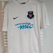 Away football shirt (unknown year)