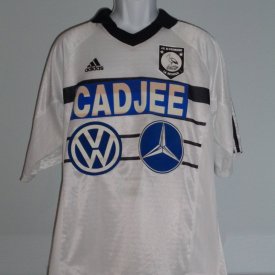JS Saint-Pierroise Home football shirt 1988 - ? sponsored by Volkswagen