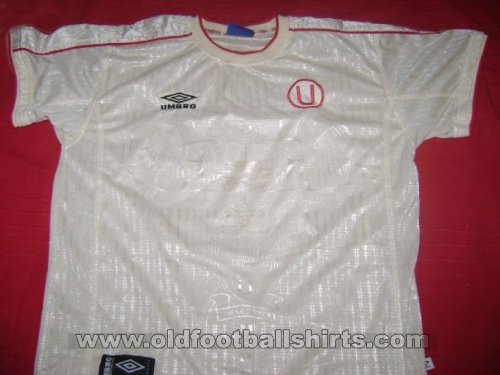 Universitario Special football shirt 1999 - 2000