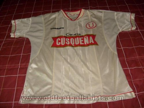 Universitario Home football shirt 1999