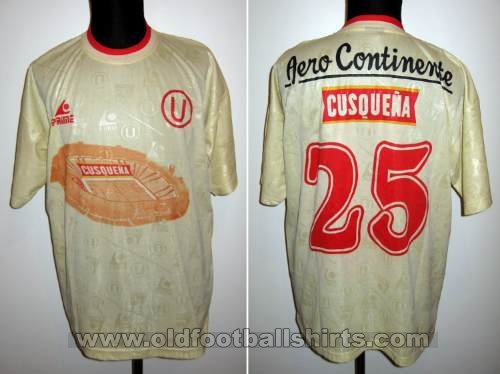 Universitario Home football shirt 2000