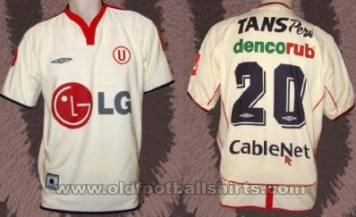 Universitario Home football shirt 2003