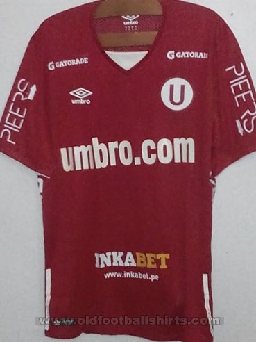 Universitario Away football shirt 2016
