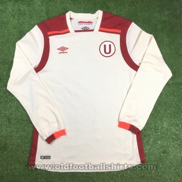 Universitario Home football shirt 2017