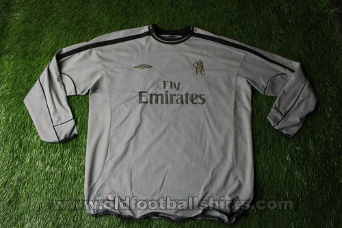 Chelsea Penjaga gol baju bolasepak 2001 - 2002