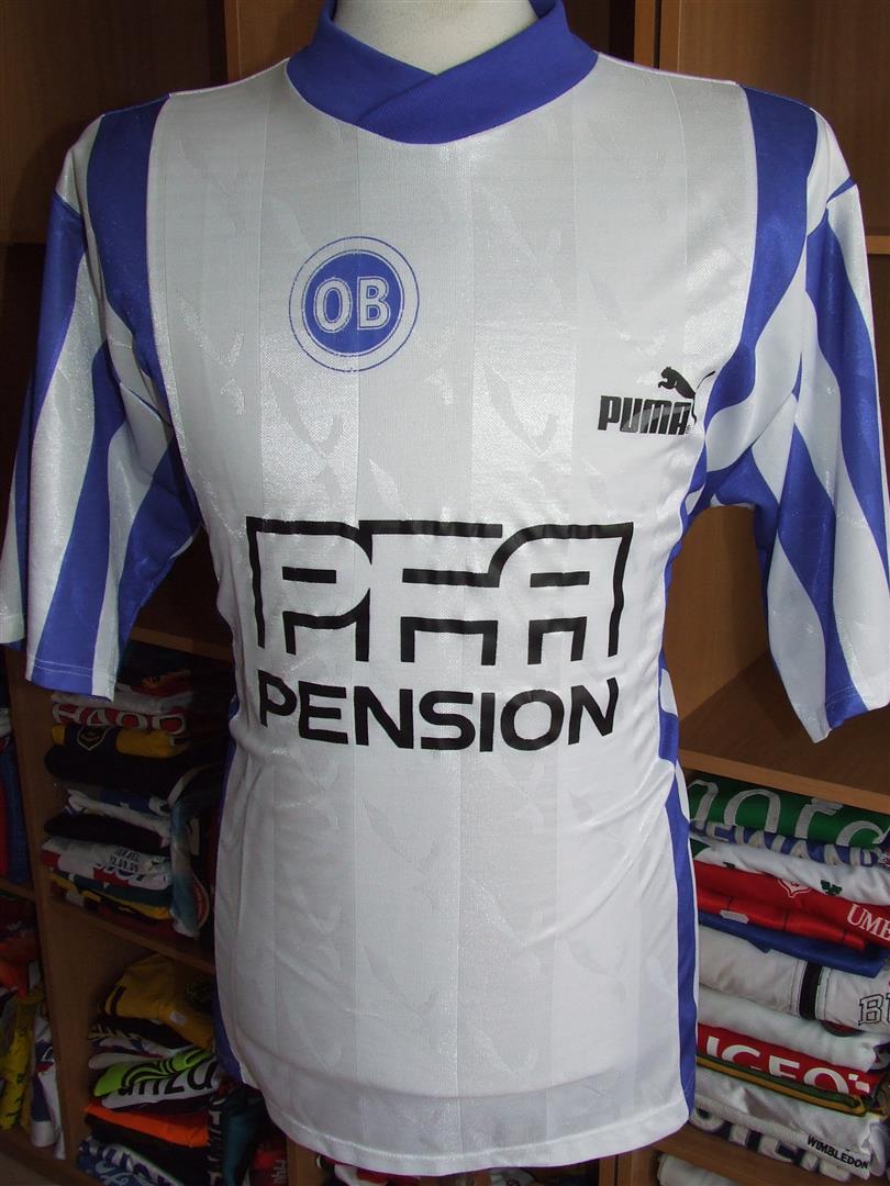 Maillot De Foot Odense BK Extérieur 2018-2019 – Hummel, Taille M, Noir