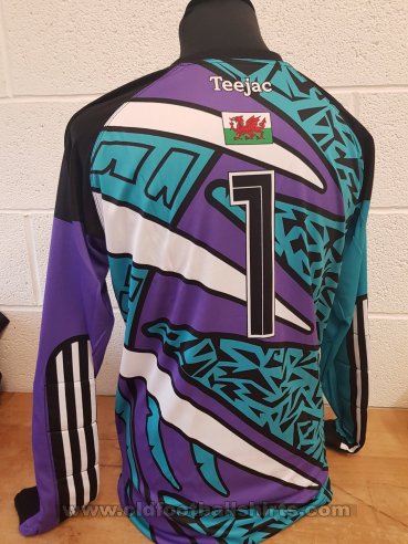 Nefyn United Goalkeeper football shirt 2021 - 2022