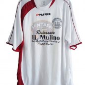 Away football shirt 2010 - 2011