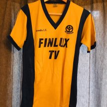 Brondby Home Fußball-Trikots 1982 - 1984 sponsored by Finlux
