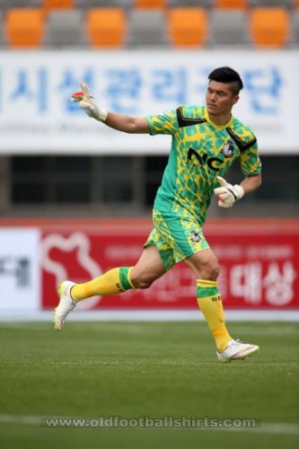 Seoul E-Land FC Goalkeeper football shirt 2015