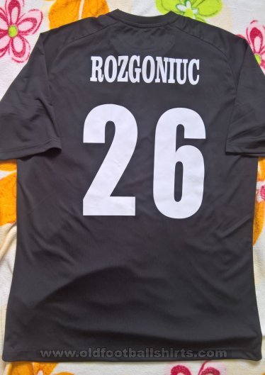FC Petrocub Home football shirt 2018 - 2021