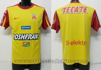Atlético Morelia Home football shirt 2012