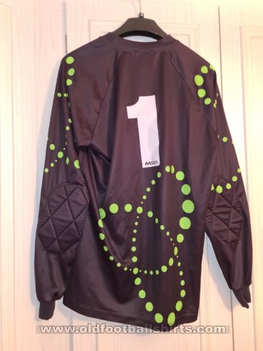 Stade Beaucairois Goalkeeper football shirt (unknown year)