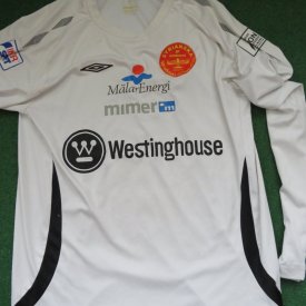 Syrianska IF Kerburan Goalkeeper football shirt (unknown year) sponsored by Westinghouse