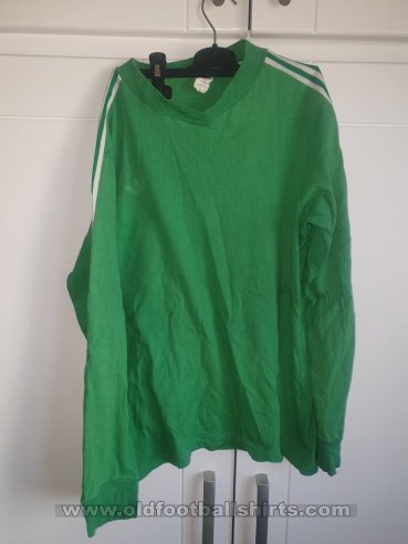Jeunesse Sportive Kairouanaise Home football shirt 1976 - 1977