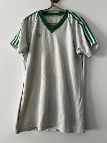 Jeunesse Sportive Kairouanaise Away football shirt 1983 - 1984