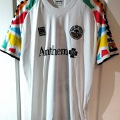 Away football shirt 2022 - 2023