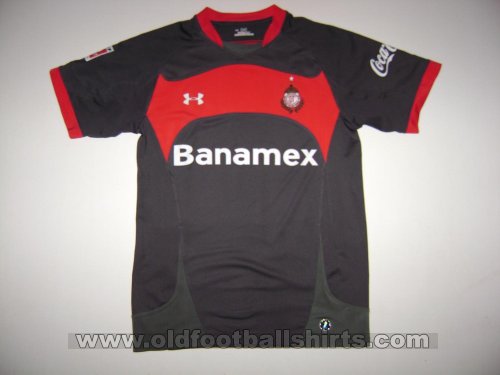 Toluca Derden  voetbalshirt  2010 - 2011
