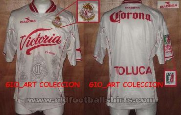 Toluca Away football shirt 1998