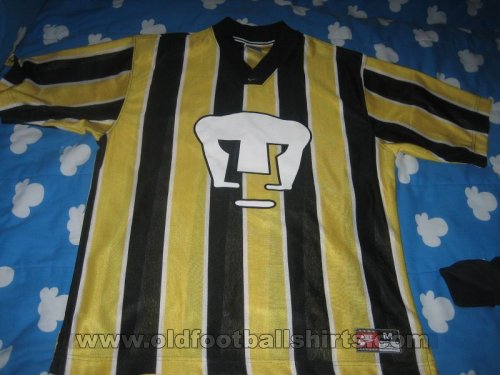 Club Universidad Nacional Goalkeeper football shirt 1997